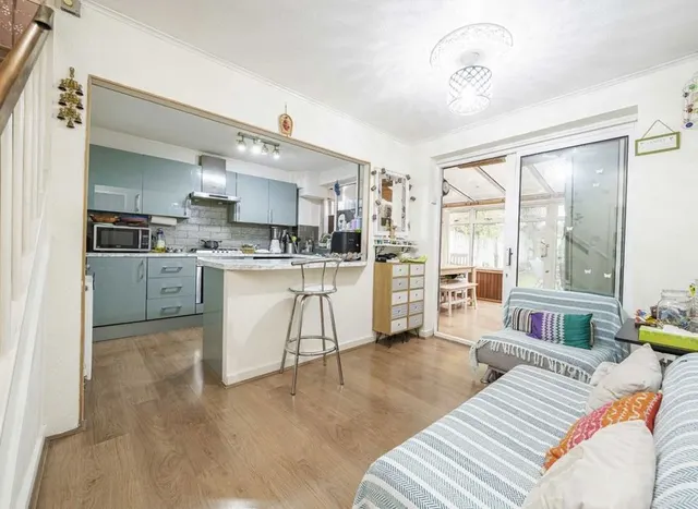 Photo 3 — Catherine Drive, Sunbury-On-Thames, TW16