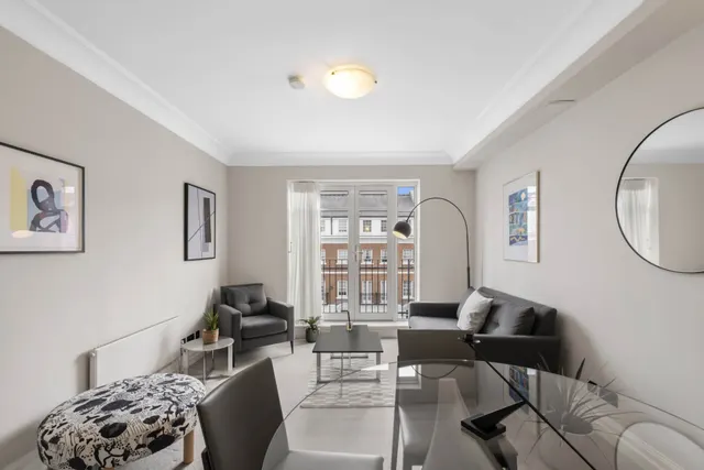Magnolia Lodge, Kensington Green, W8, photo 2