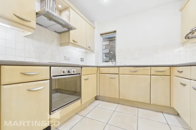 Photo 2 — Knightsbridge Court, Tunbridge Wells, TN1