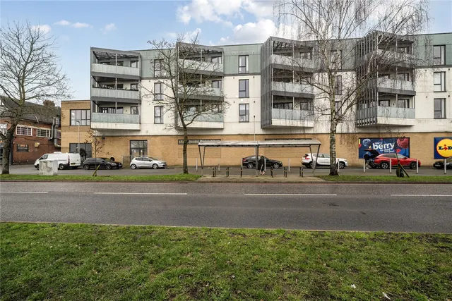 Summit House, Glebe Way, West Wickham, BR4, photo 1