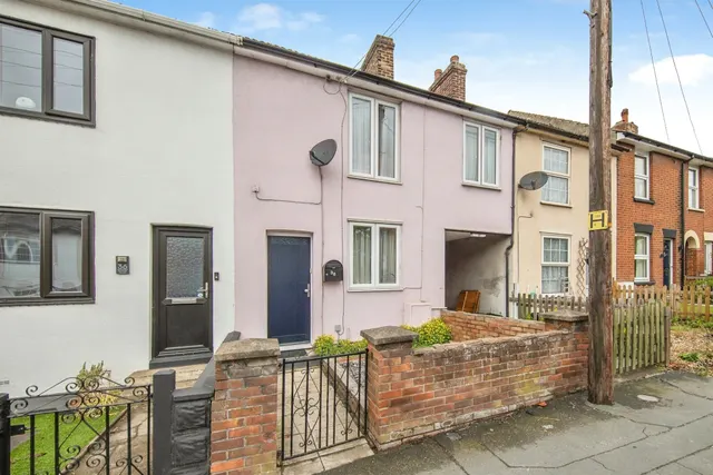 Ipswich Road, COLCHESTER, photo 1