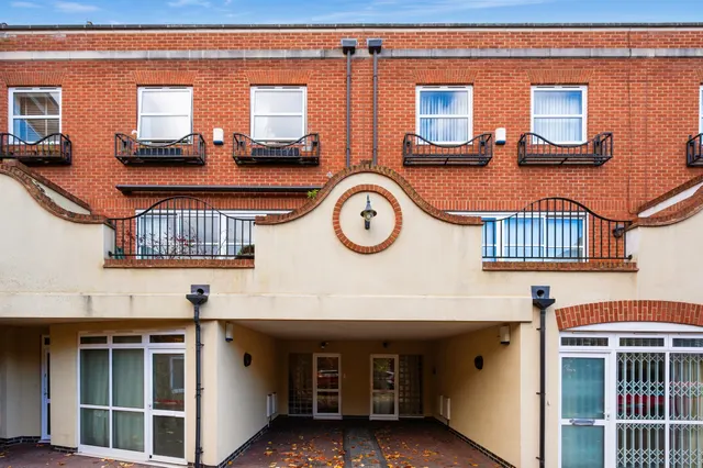 Archway Mews, London, photo 1