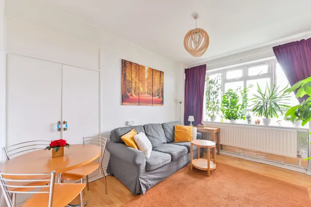 37 Macdonald House, Dagnall Street, London, photo 1