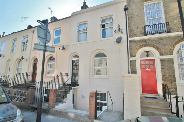 Edwin Street, Gravesend, DA12, photo 1