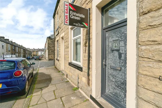 Cleveland Street, Colne, BB8, photo 2