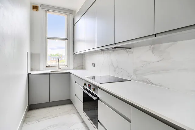 Photo 3 — 53a Kensington Mansions, Trebovir Road, London