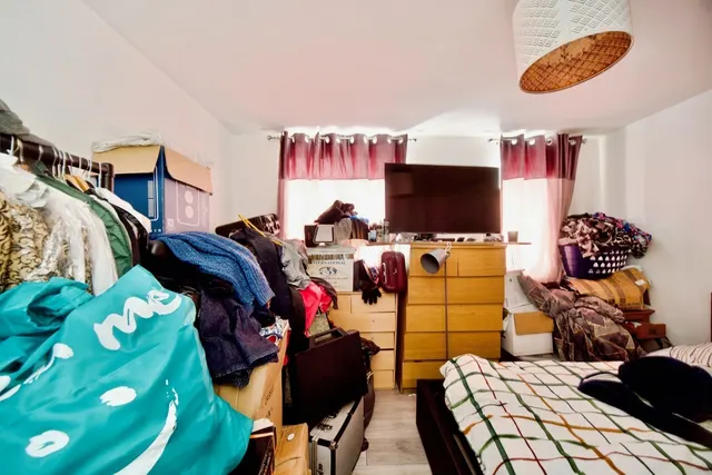 Photo 3 — Cobbett Close, Enfield, EN3
