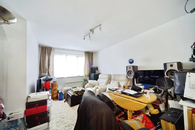 Photo 2 — Cobbett Close, Enfield, EN3
