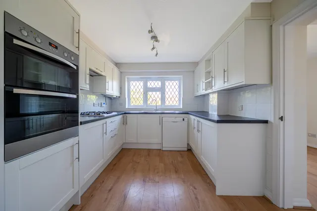 Fox Dene, Godalming, GU7, photo 2