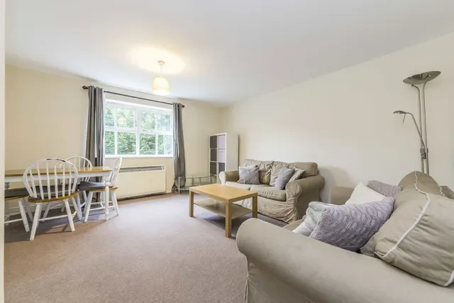 Massingberd Way, SW17, photo 1