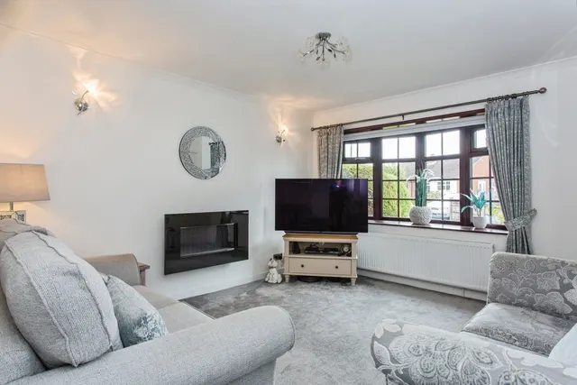 Photo 3 — Glendale Avenue, Lostock Hall, Preston, Lancashire, PR5