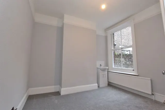 Photo 3 — Stanmer Park Road, Brighton BN1 7JL