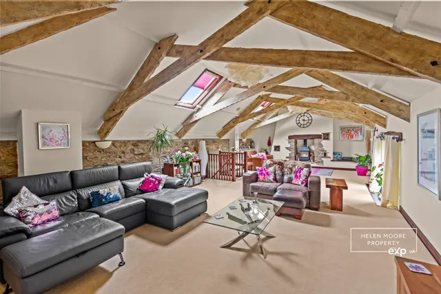 Combe Farm Barns, Aveton Gifford, photo 1