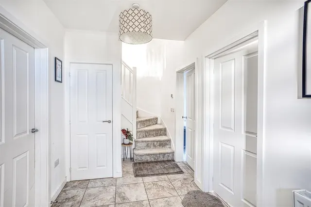 Myrtle Avenue, Hackwood Grange, photo 3