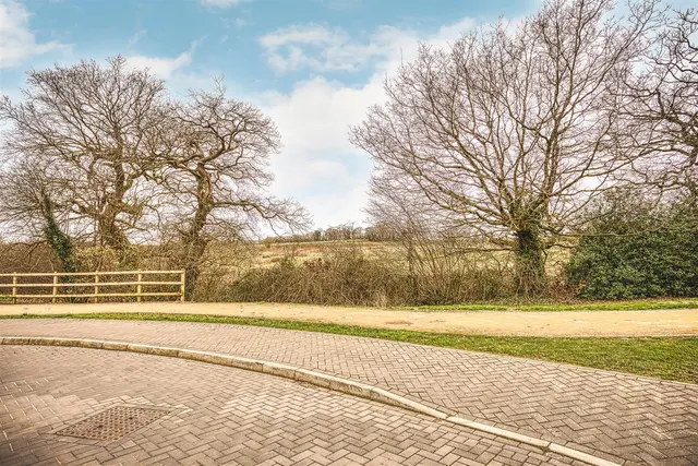 Myrtle Avenue, Hackwood Grange, photo 2