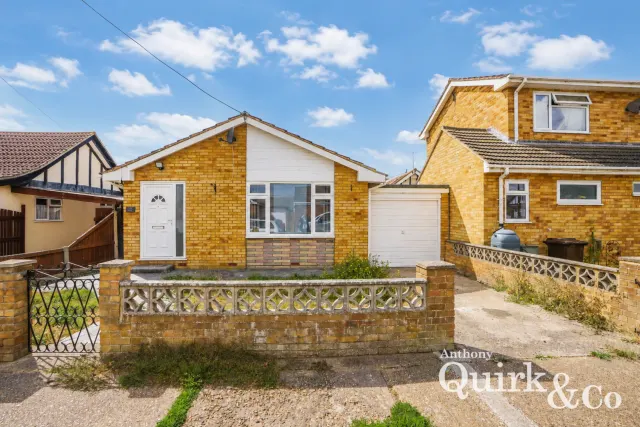 Avon Road, Canvey Island, SS8, photo 1