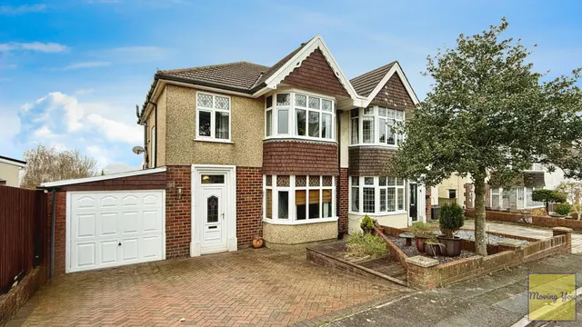 Alder Road, Neath, SA11, photo 1