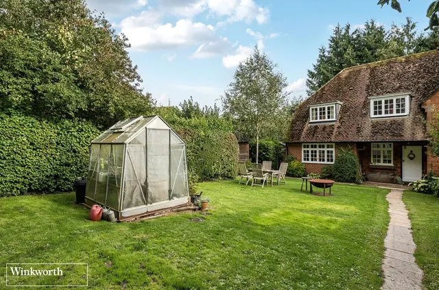 Axford, Basingstoke, RG25, photo 1
