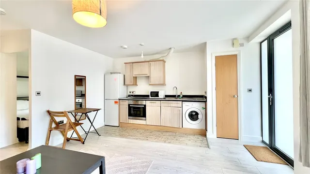 Charcot Road, Colindale, NW9, photo 3
