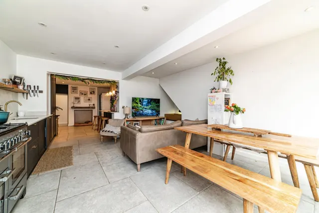 Elmhurst Road, Thatcham, RG18, photo 2