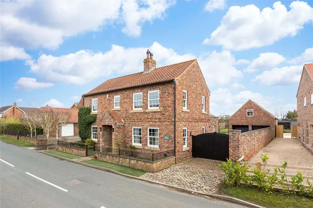 Main Street, Sutton on Derwent, York, East Yorkshire, YO41 4BT, photo 1