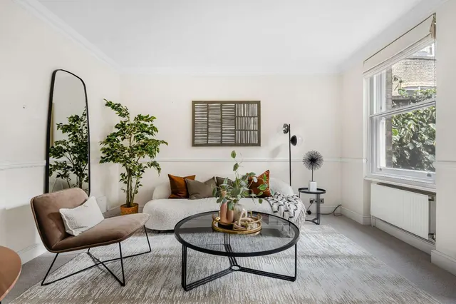 Lees Place, London, W1K 6LP, photo 1