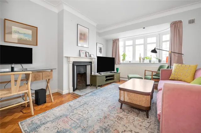 Fulwood Gardens, Twickenham, TW1, photo 2