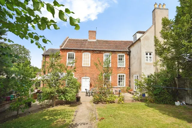 Acresford Road, Overseal, DE12, photo 1