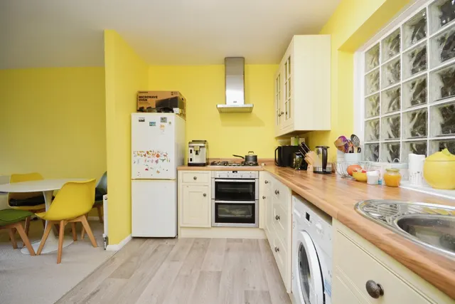 Doddinghurst Road, Brentwood, CM15, photo 2