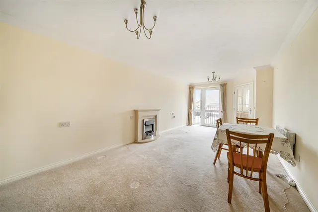 Alverstone Road, Southsea, PO4, photo 2