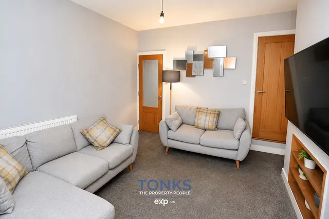 Stourbridge Road, Halesowen, B63, photo 2