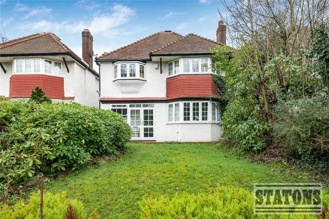 High Road, Whetstone, London, N20 9PT, photo 1