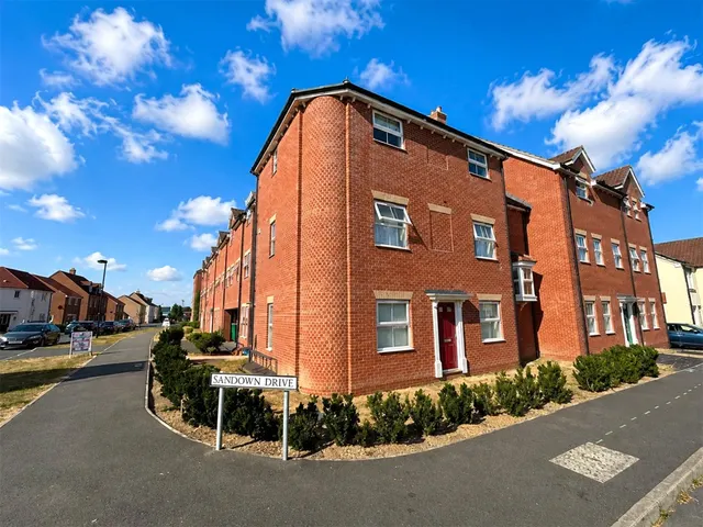 Sandown Drive, Bourne, PE10, photo 1