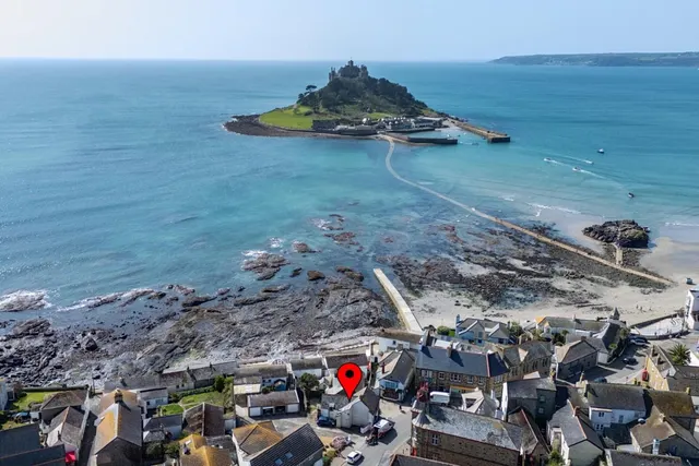 The Square, Marazion, TR17, photo 1
