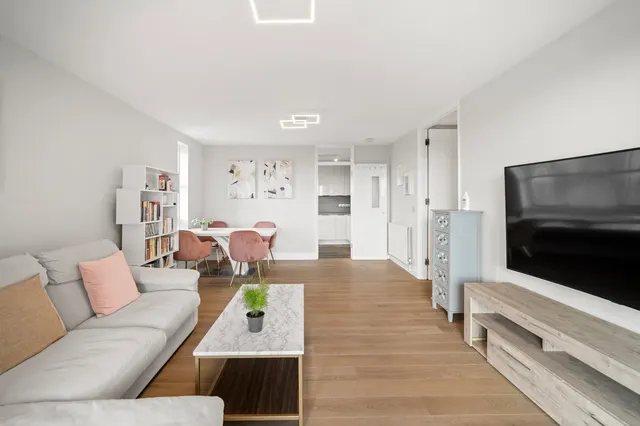 Holyport Road, London, SW6, photo 1