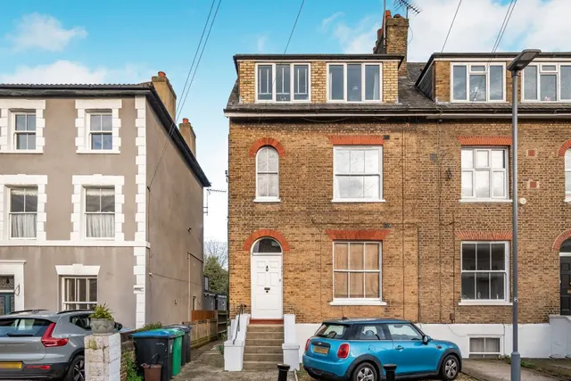 Cleaveland Road, Surbiton, KT6, photo 1