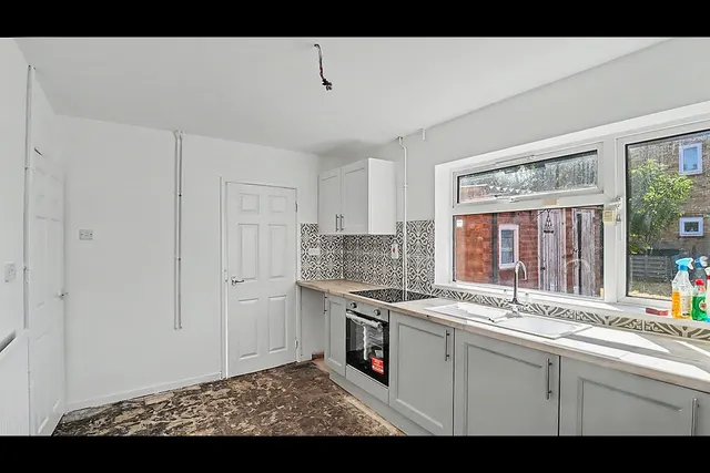 Lavender Crescent, Dogsthorpe, PE1, photo 3