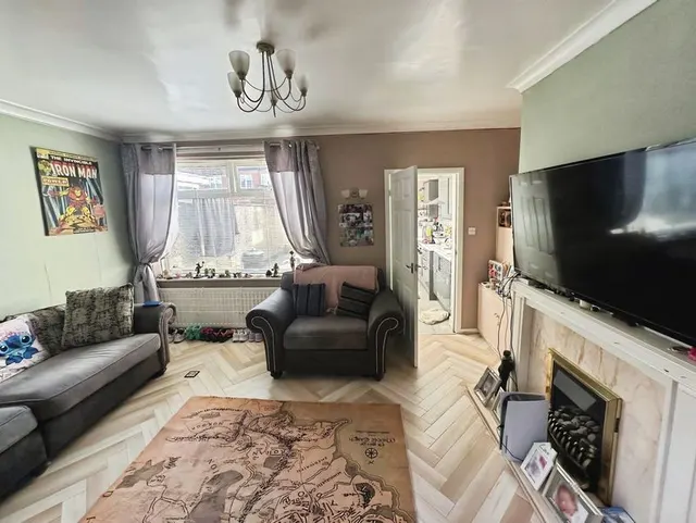 Ashington, NE63, photo 1