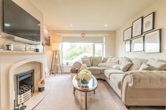 Spring Park Road, Wilsden, BD15, photo 2