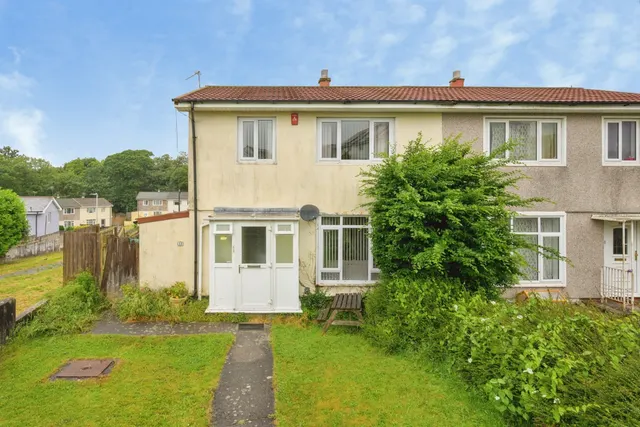 Jedburgh Crescent, Plymouth, photo 1