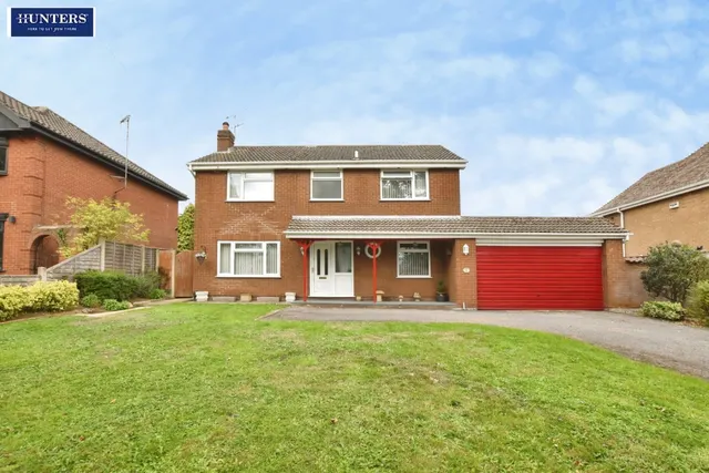 4 bedroom house, Holme Lane, Bottesford, DN16