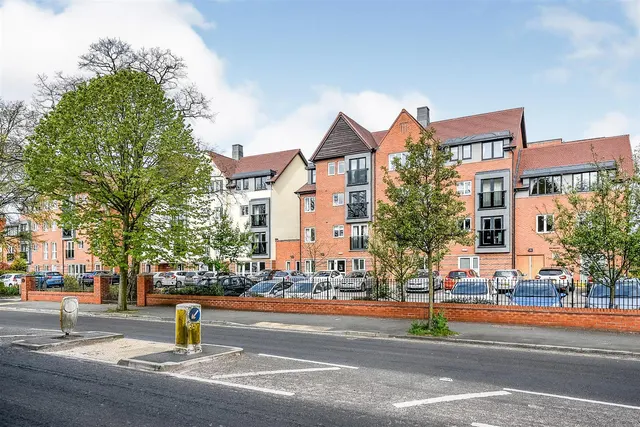 Cambridge Road, Southport, PR9, photo 3