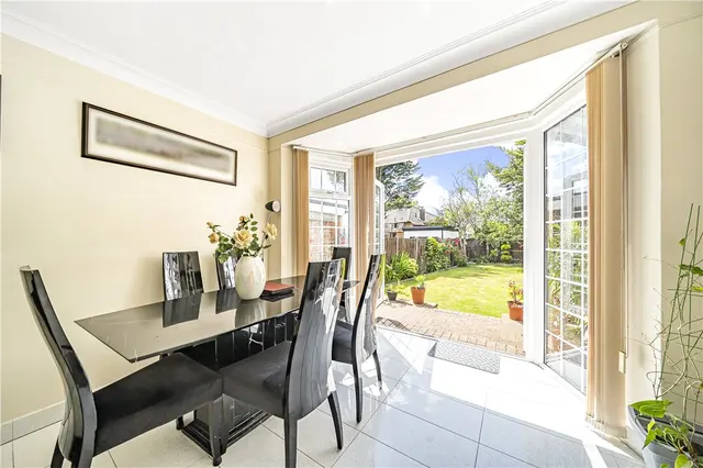 Weston Drive, Stanmore, HA7, photo 3