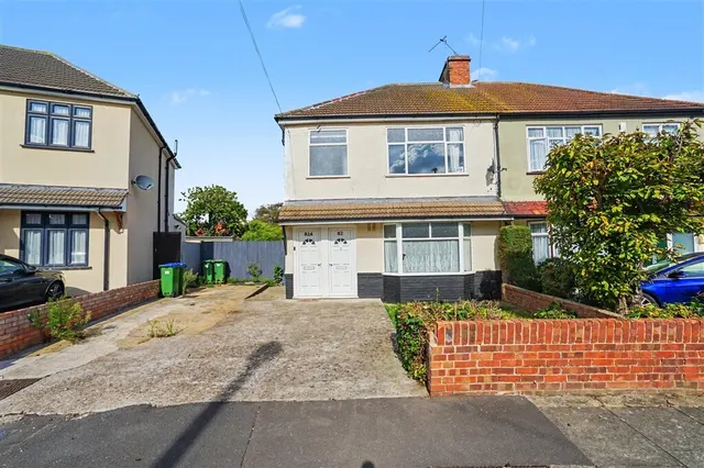 Selwyn Crescent, Welling, DA16, photo 2