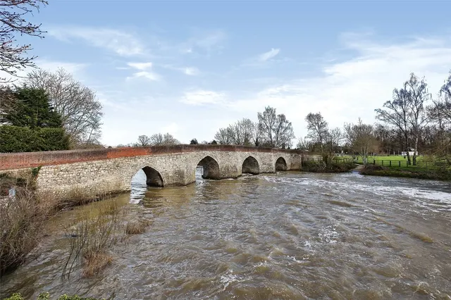 Laddingford, Maidstone, ME18, photo 2