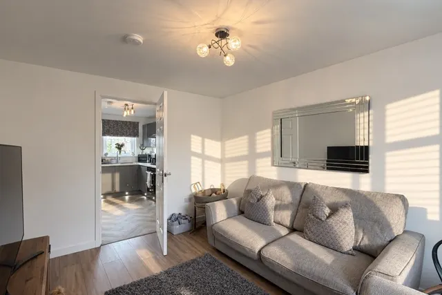 Rosslyn Court, Kirkcaldy, KY1, photo 2