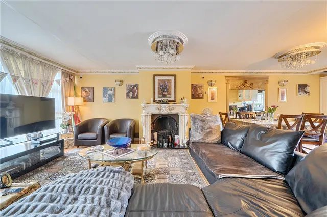 Templewood, Ealing, W13, photo 2