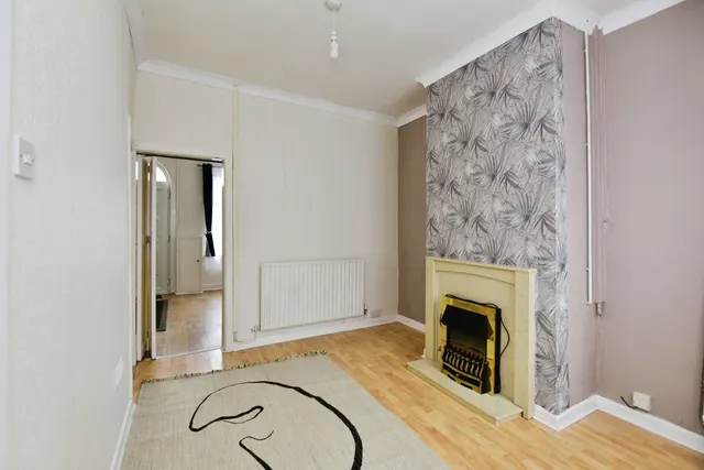 Photo 2 — Manor Street, STOKE-ON-TRENT, Staffordshire, ST4