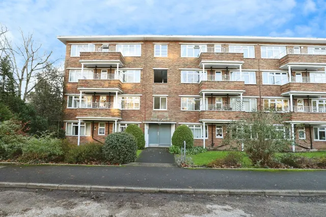 Poole Road, Poole, BH12, photo 1