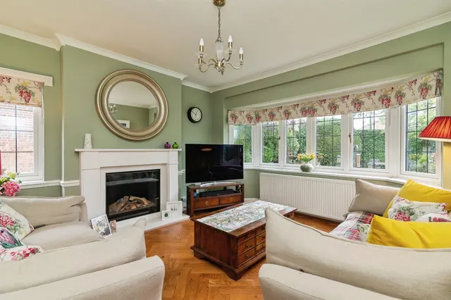 Arleston Drive, Nottingham, NG8, photo 3